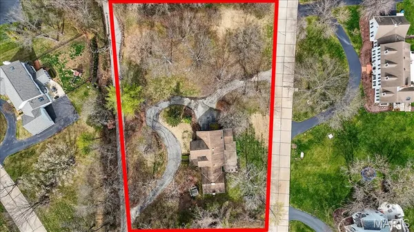 $894,900 | 13777 Clayton Road, Town and Country, MO 63017