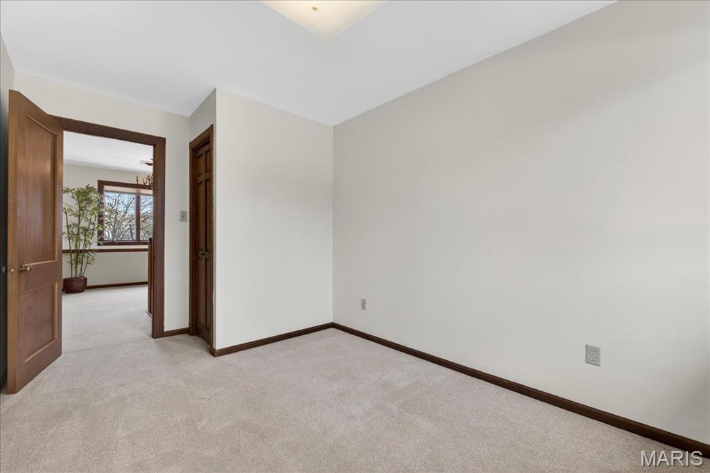 13777 Clayton Road Town and Country, MO 63017 - Photo 25 of 57