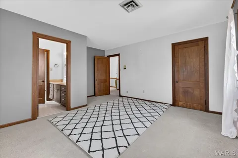 $894,900 | 13777 Clayton Road, Town and Country, MO 63017
