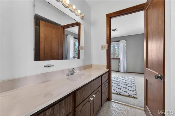 $894,900 | 13777 Clayton Road, Town and Country, MO 63017
