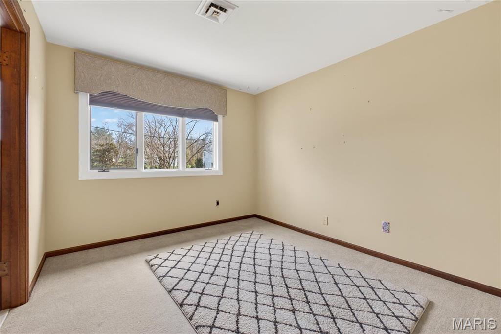 13777 Clayton Road Town and Country, MO 63017 - Photo 33 of 57