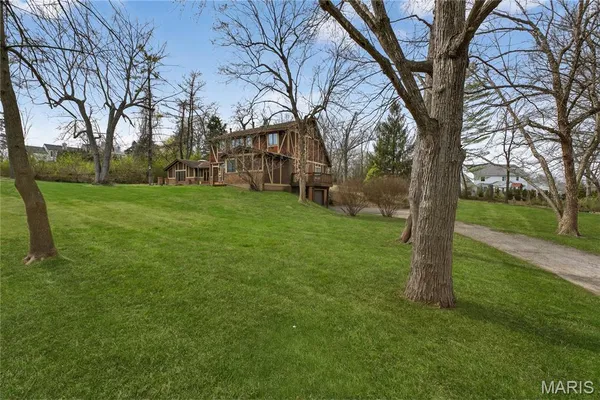 $894,900 | 13777 Clayton Road, Town and Country, MO 63017