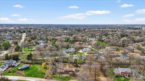 $894,900 | 13777 Clayton Road, Town and Country, MO 63017