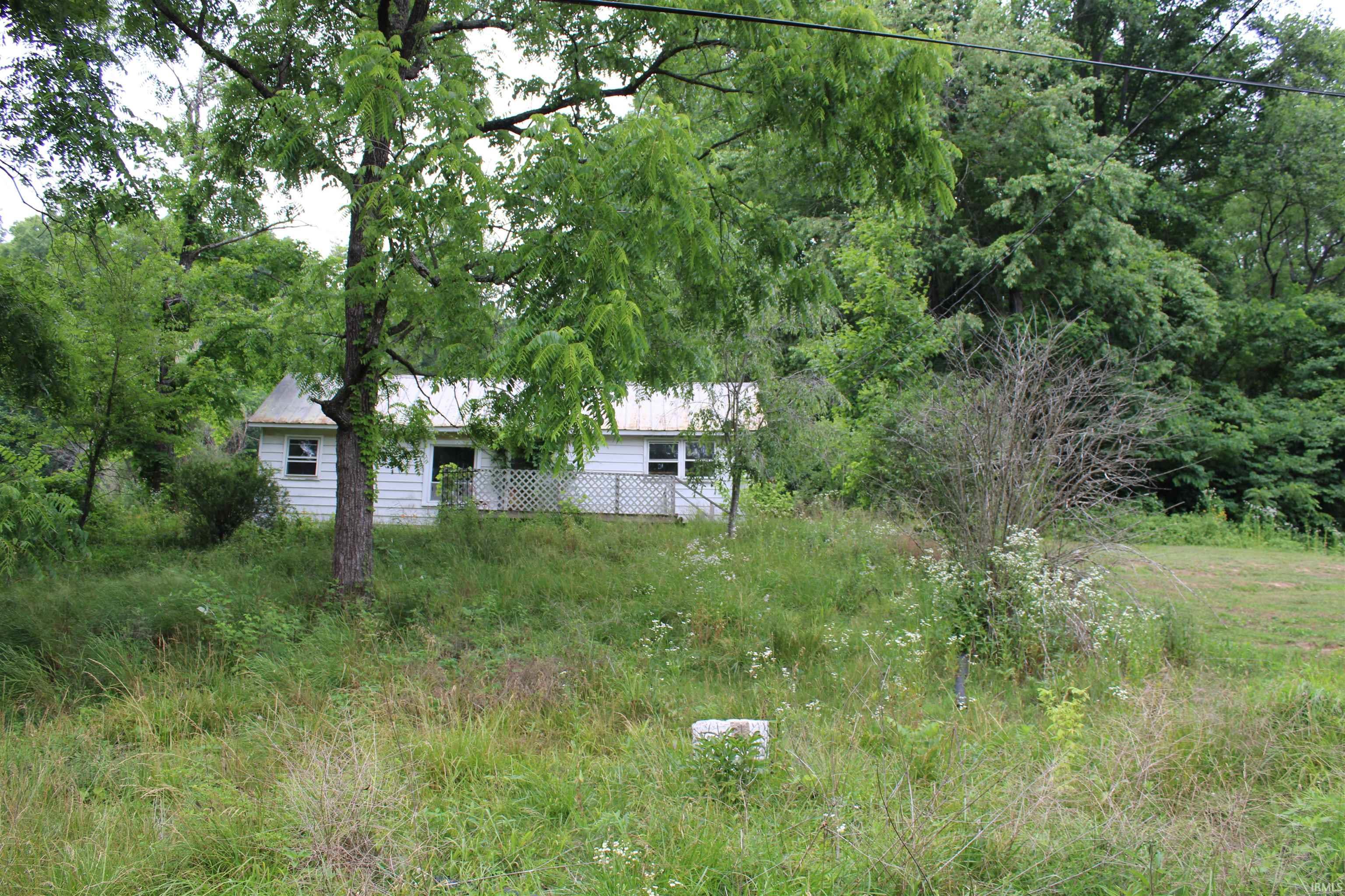 3089 Ore Branch Road Bloomfield, IN 47424 - Photo 2 of 16