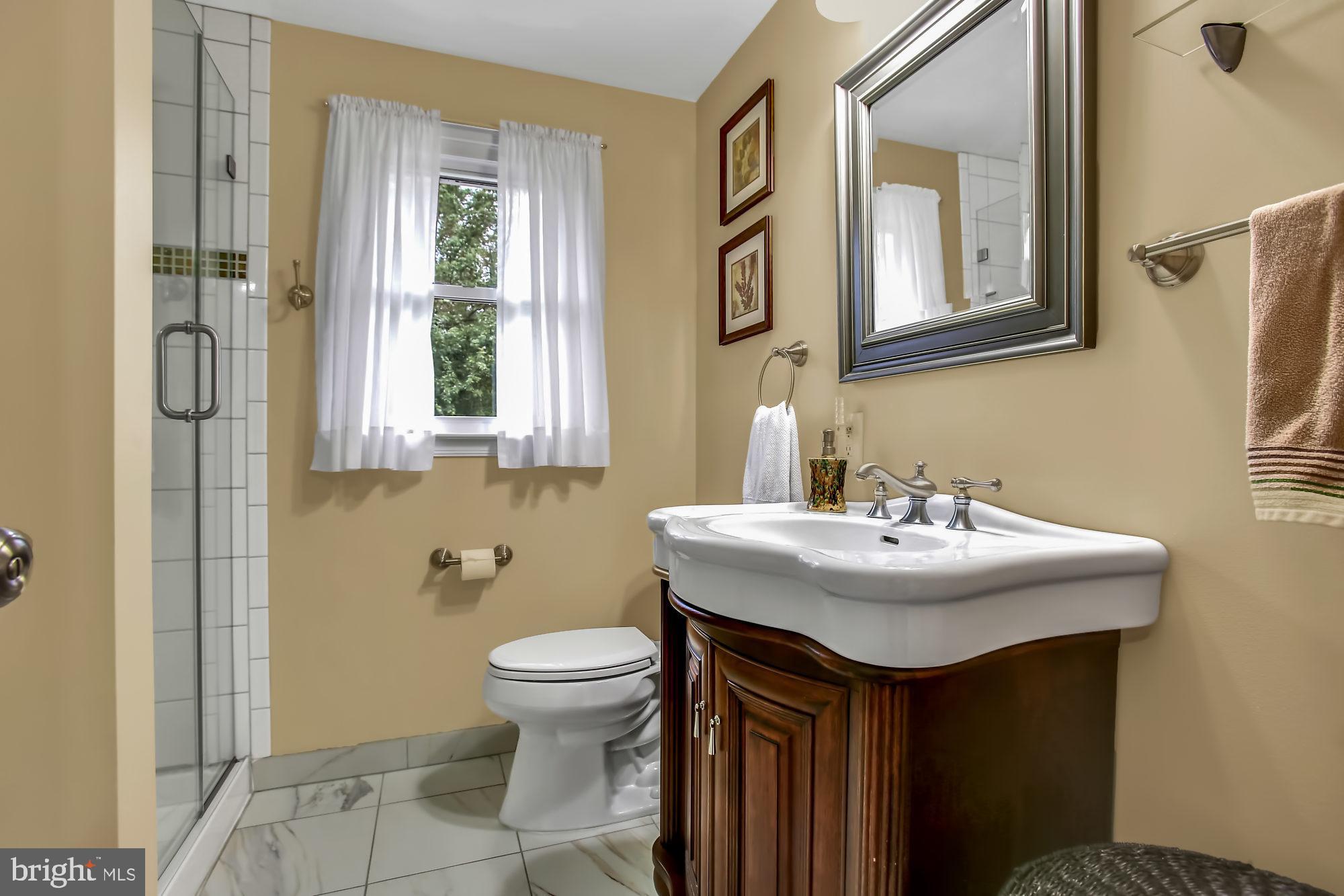 8012 East Riverside Drive Pasadena, MD 21122 - Photo 14 of 38 Upstairs Bathoom - Newly Updated