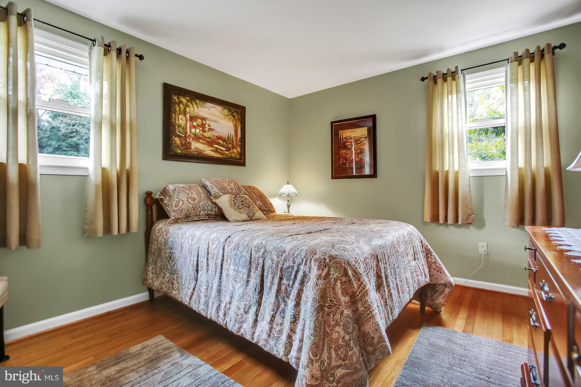 8012 East Riverside Drive Pasadena, MD 21122 - Photo 10 of 38 Mainr Level Bedroom 1