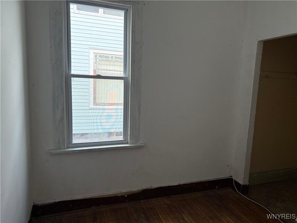 301 Peach Street Buffalo, NY 14204 - Photo 12 of 17