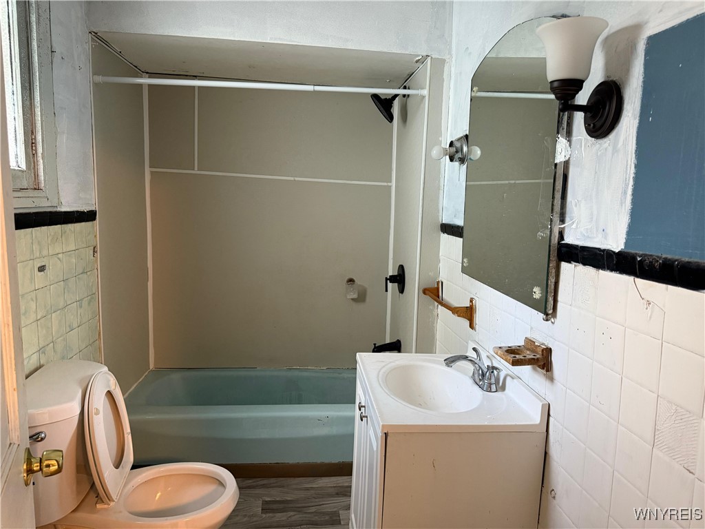 301 Peach Street Buffalo, NY 14204 - Photo 5 of 17