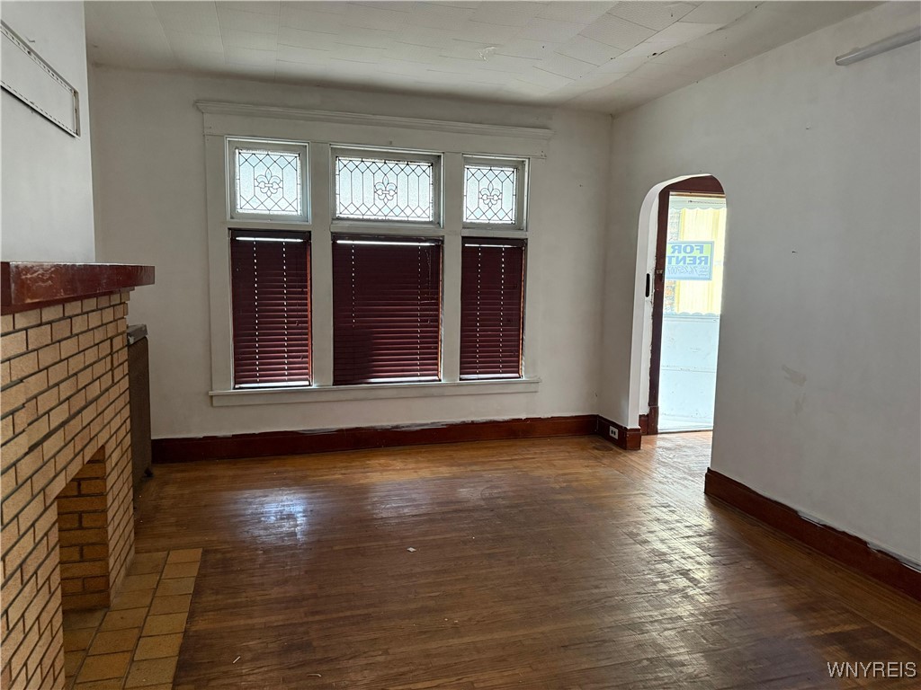 301 Peach Street Buffalo, NY 14204 - Photo 6 of 17