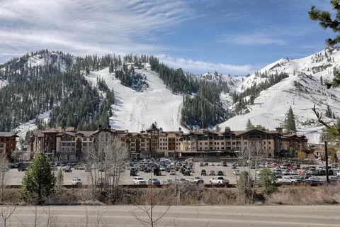 $1,650,000 | 1995 Olympic Vly Road, Unit 304 (1304), Olympic Valley, CA 96146