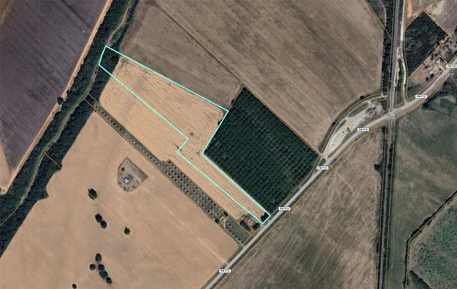 a view of a fireplace