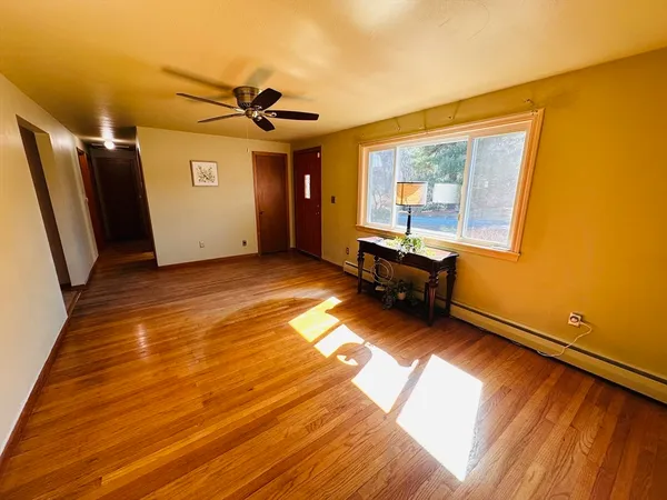$299,900 | 240 McCarthy Avenue, Chicopee, MA 01020