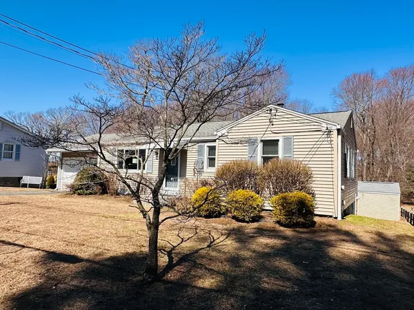 $299,900 | 240 McCarthy Avenue, Chicopee, MA 01020