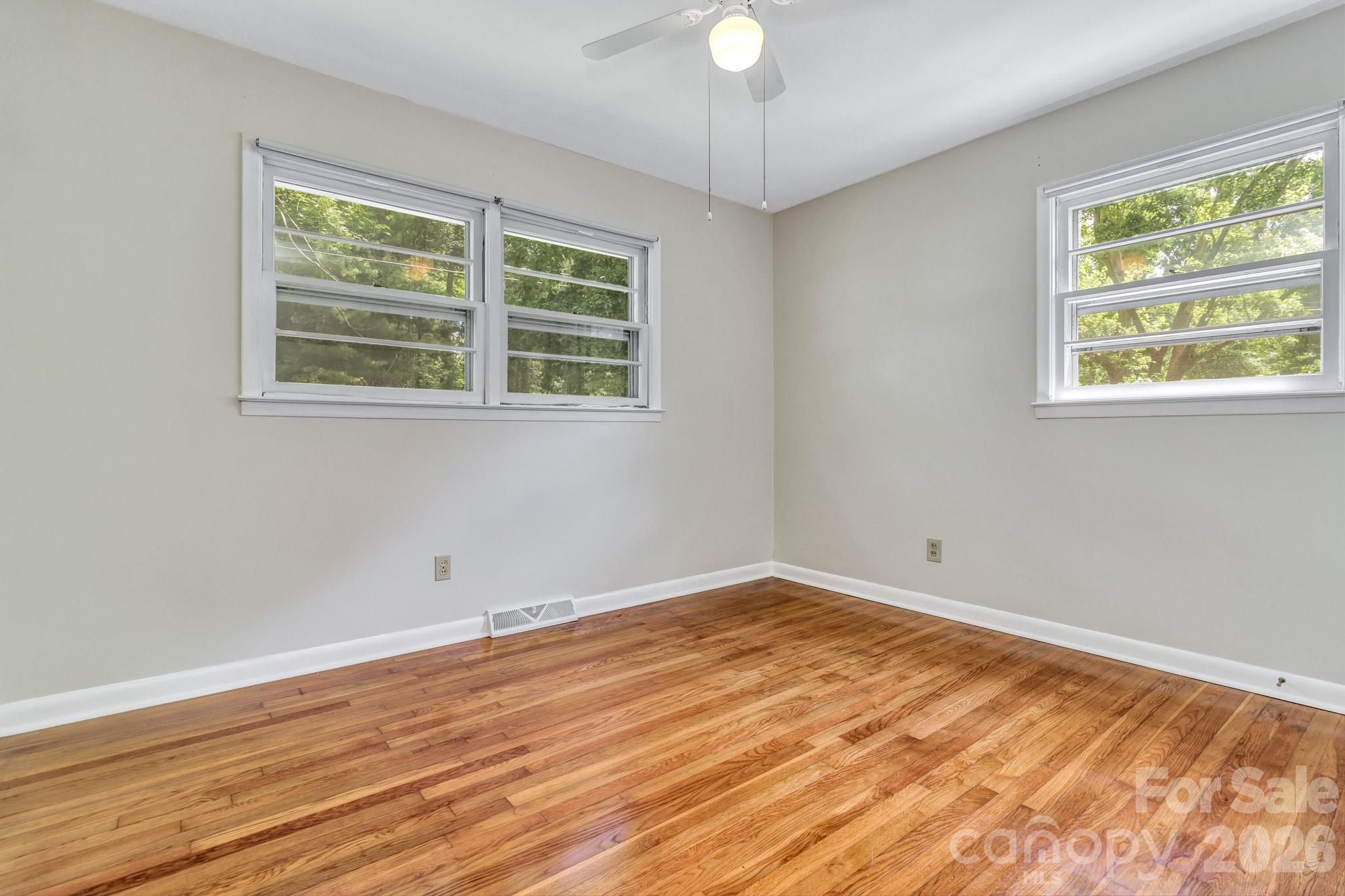 67 Wagon Road Asheville, NC 28805 - Photo 27 of 44