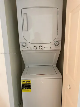 a close up view of a washer and dryer