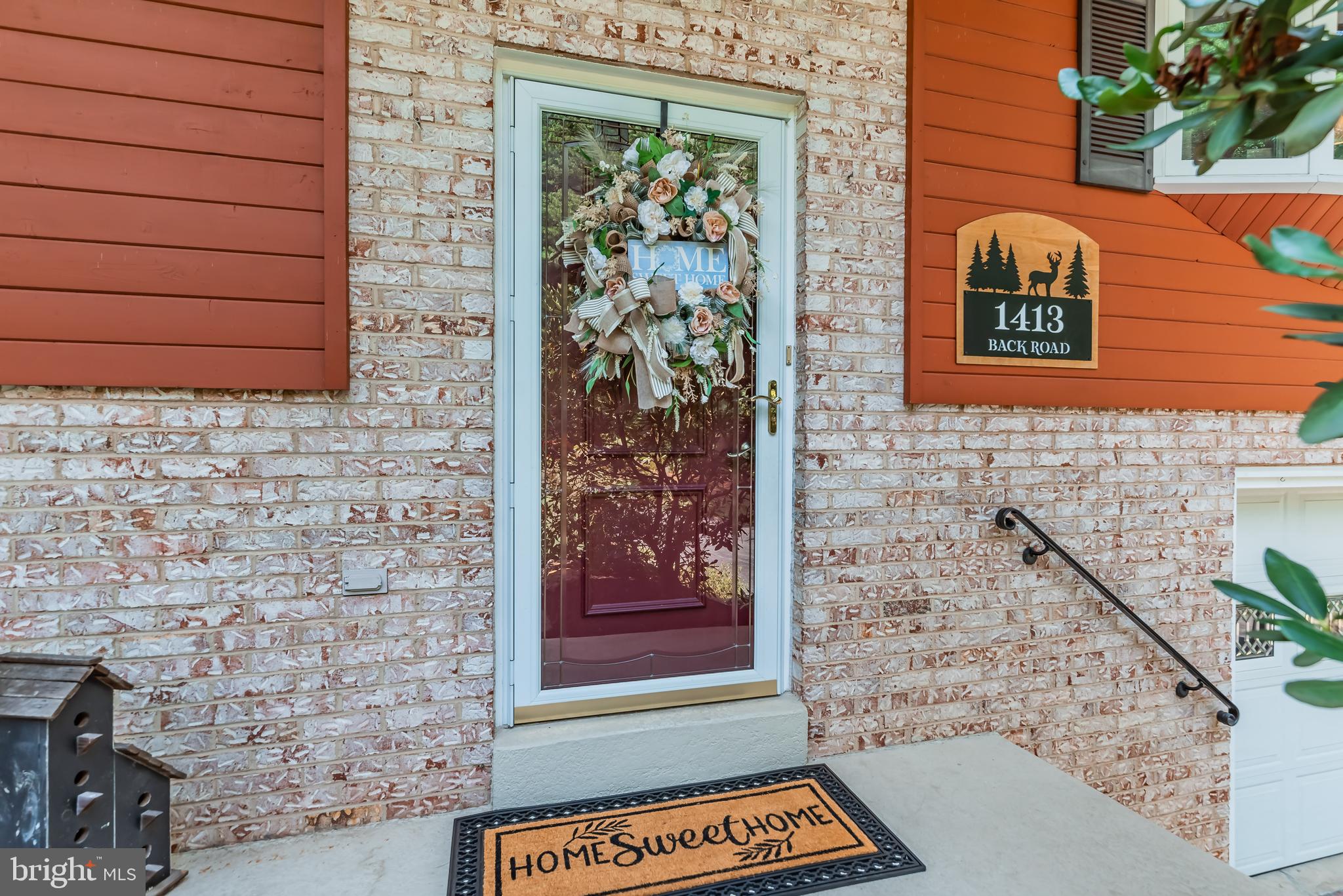 1413 Back Road Halifax, PA 17032 - Photo 14 of 44 Inviting Front Entrance