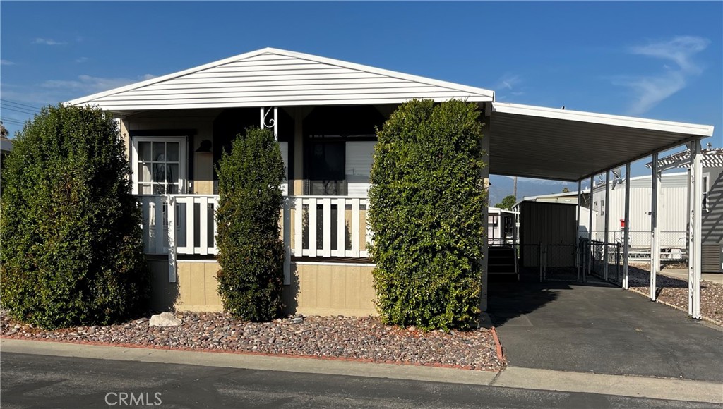 260 North Lyon Ave Unit 26  