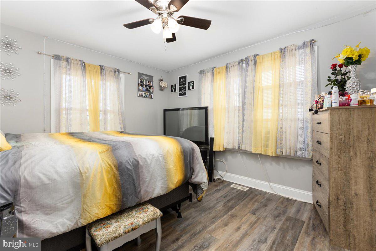 308 Sollers Point Road Dundalk, MD 21222 - Photo 12 of 26