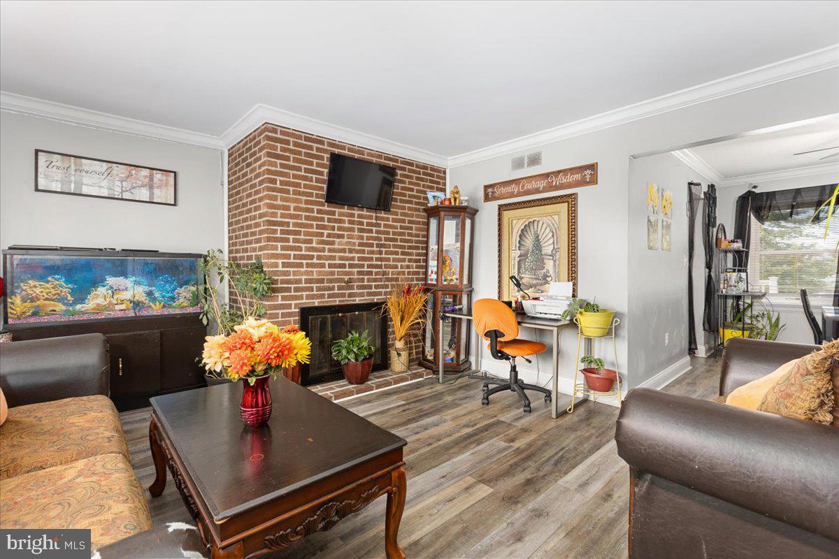 308 Sollers Point Road Dundalk, MD 21222 - Photo 3 of 26