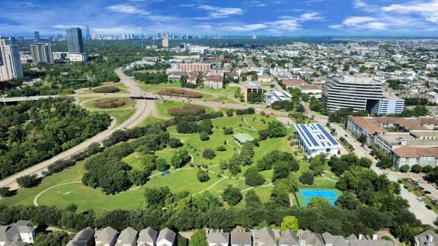 $1,632 | 3003 Memorial Court, Unit 2241, Houston, TX 77007