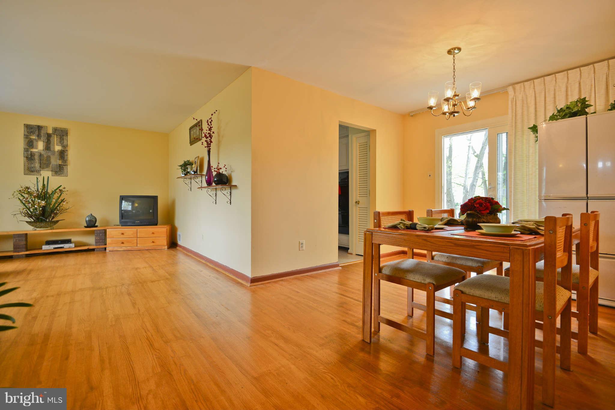 6328 Rockwell Road Burke, VA 22015 - Photo 16 of 30 View
