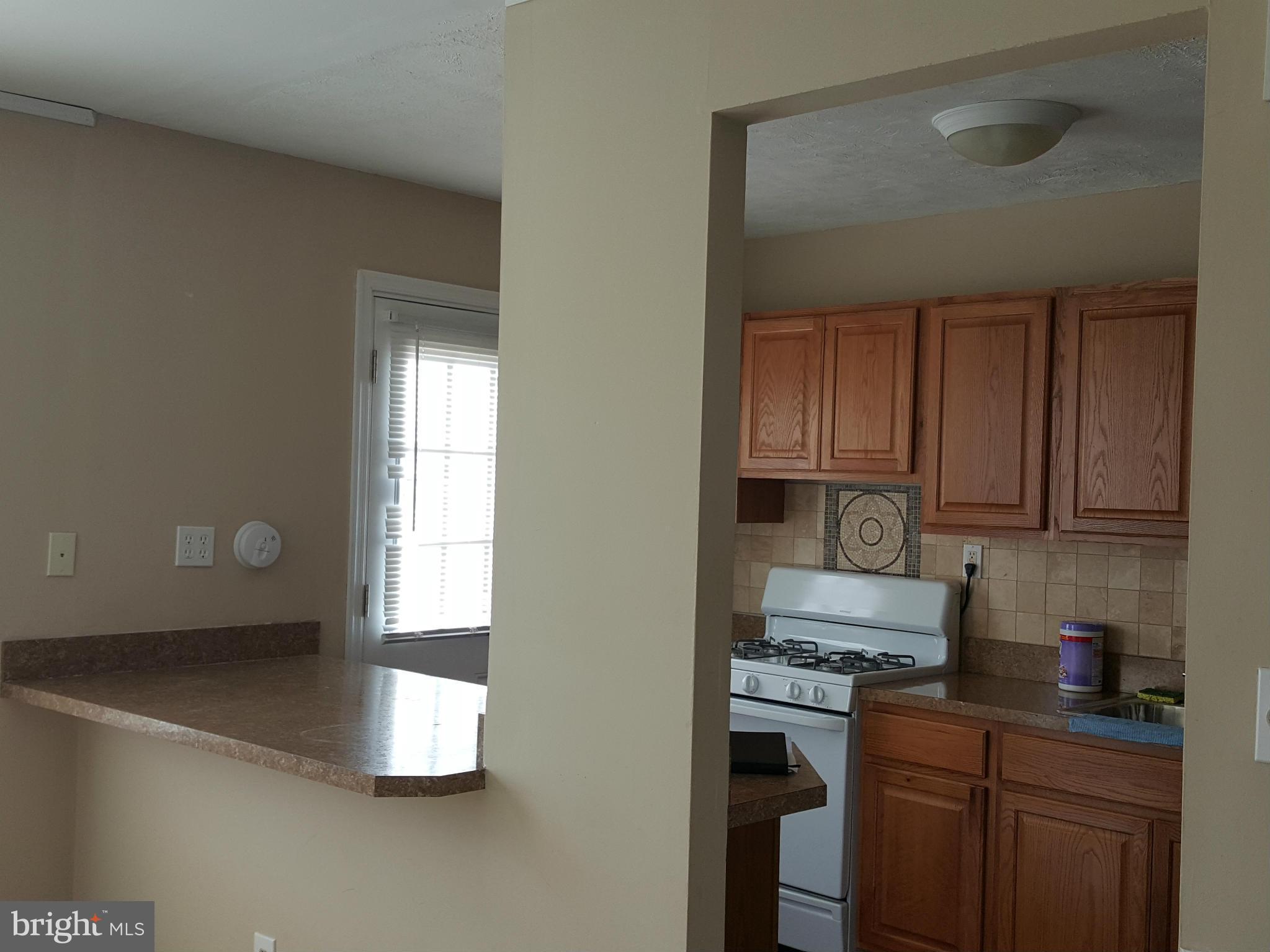 2124 Sunnythorn Road Baltimore, MD 21220 - Photo 6 of 17 Kitchen