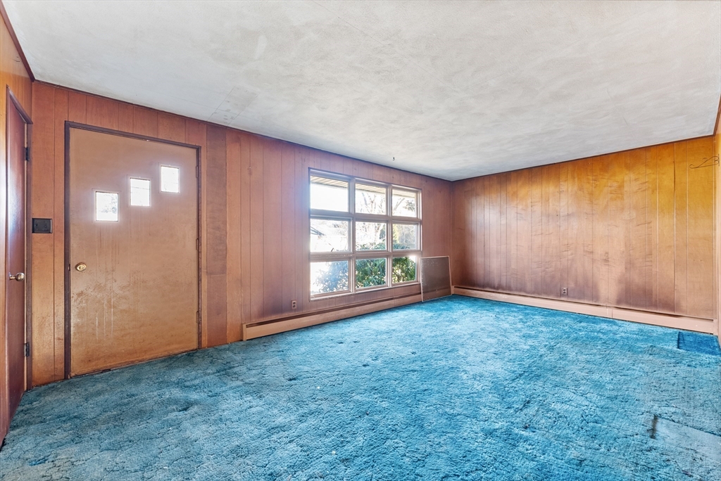 17 Pebble Mill Road Springfield, MA 01118 - Photo 13 of 29