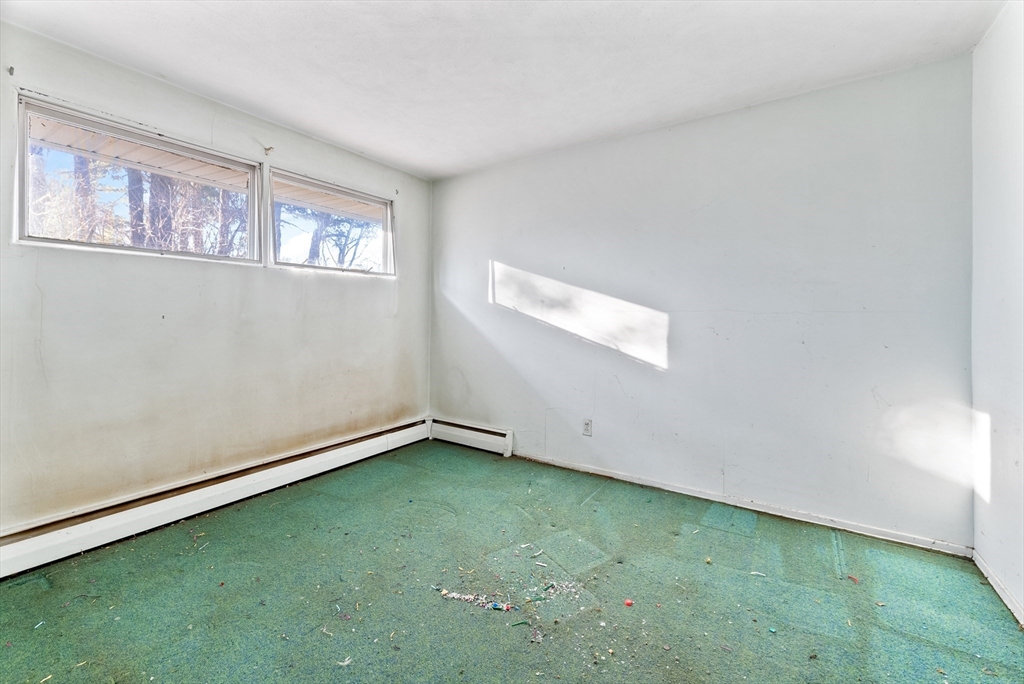 17 Pebble Mill Road Springfield, MA 01118 - Photo 18 of 29