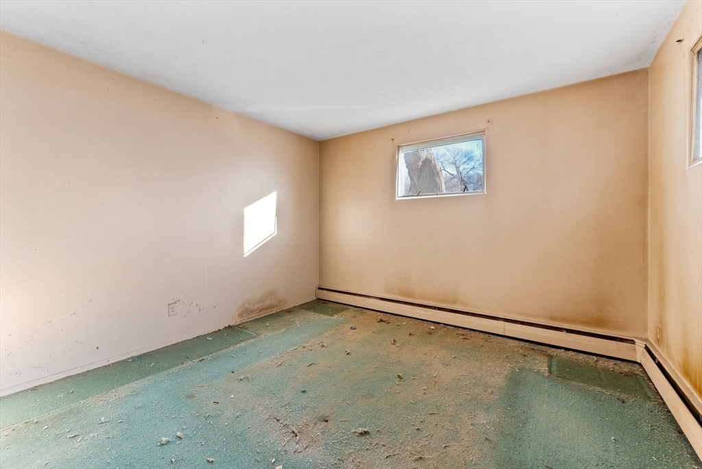 17 Pebble Mill Road Springfield, MA 01118 - Photo 21 of 29