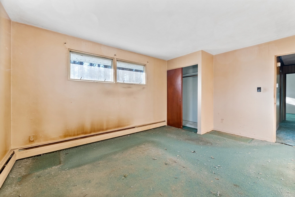 17 Pebble Mill Road Springfield, MA 01118 - Photo 22 of 29