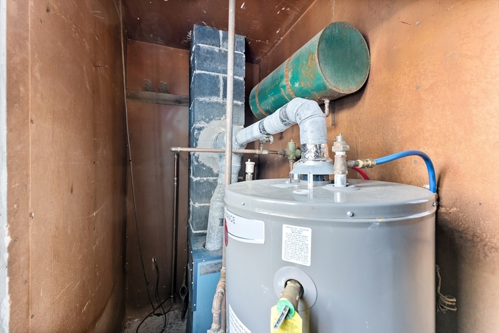 17 Pebble Mill Road Springfield, MA 01118 - Photo 24 of 29