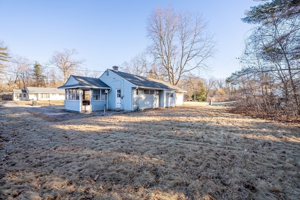 17 Pebble Mill Road Springfield, MA 01118 - Photo 6 of 29