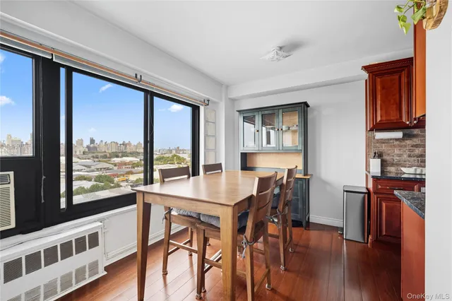 $549,999 | 33-65 14th Street, Unit 11A | Astoria