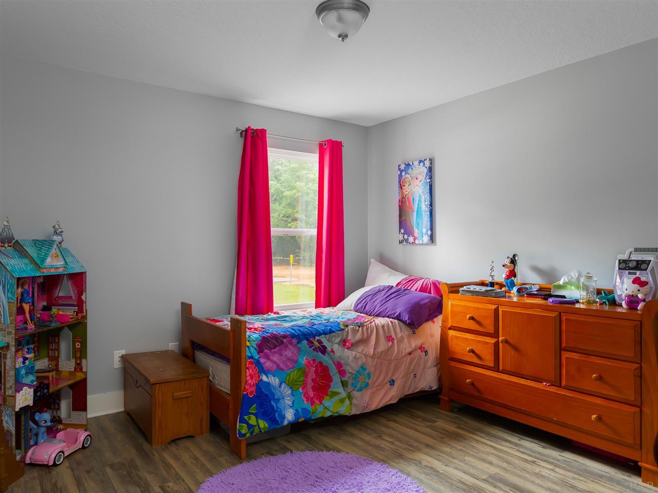 7797 Vonnie Tolbert Road Navarre, FL 32566 - Photo 11 of 20 Gallery Image 11