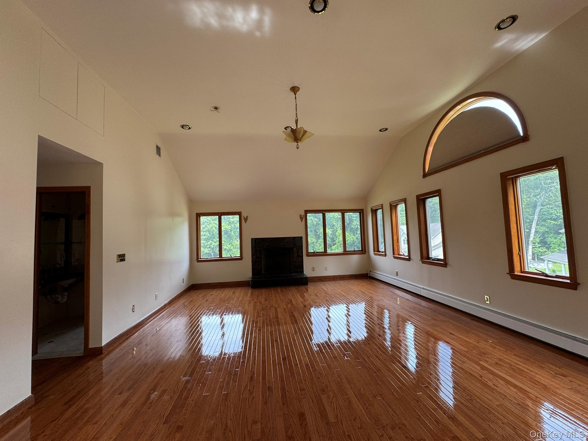 227 Beverly Road Huntington Station, NY 11746 - Photo 33 of 39