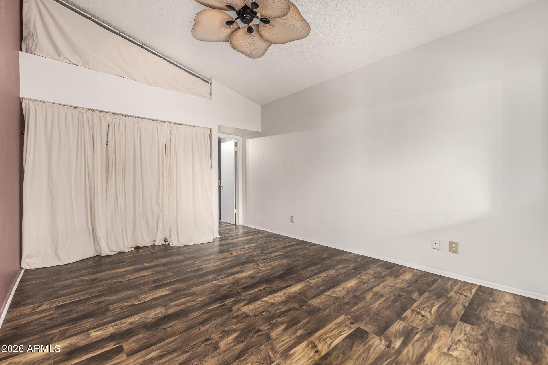 8759 West St John Road Peoria, AZ 85382 - Photo 18 of 27