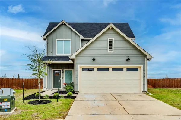 $380,000 | 125 Frogmore Loop, Kyle, TX 78640