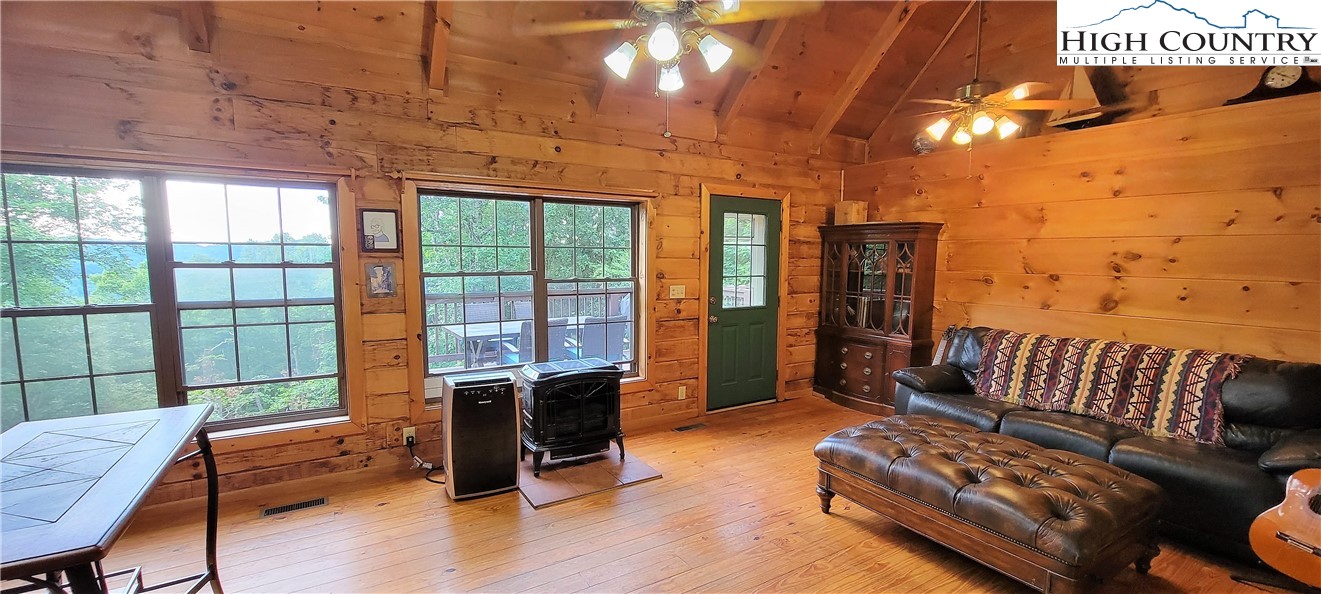 765 Rainbow Mountain Road Boone, NC 28607 - Photo 3 of 24