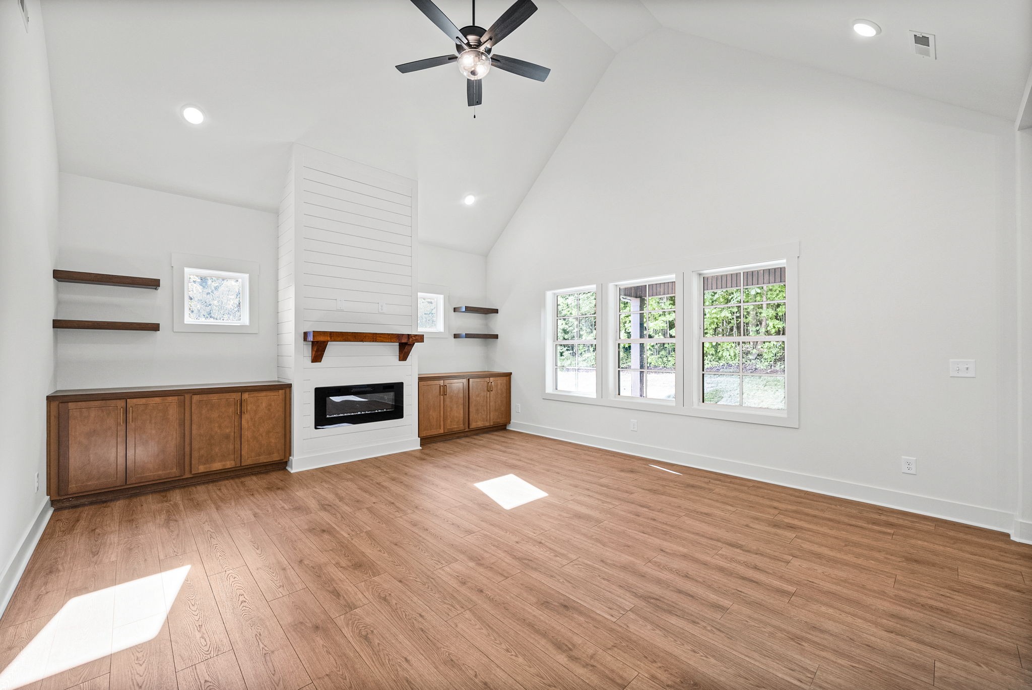 2687 Palmyra Road Palmyra, TN 37142 - Photo 7 of 39 Gallery Image 7