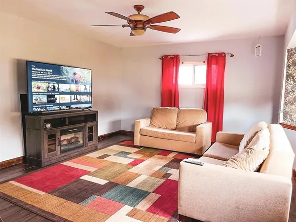$2,900 | 9201 86th Avenue, Seminole, FL 33777