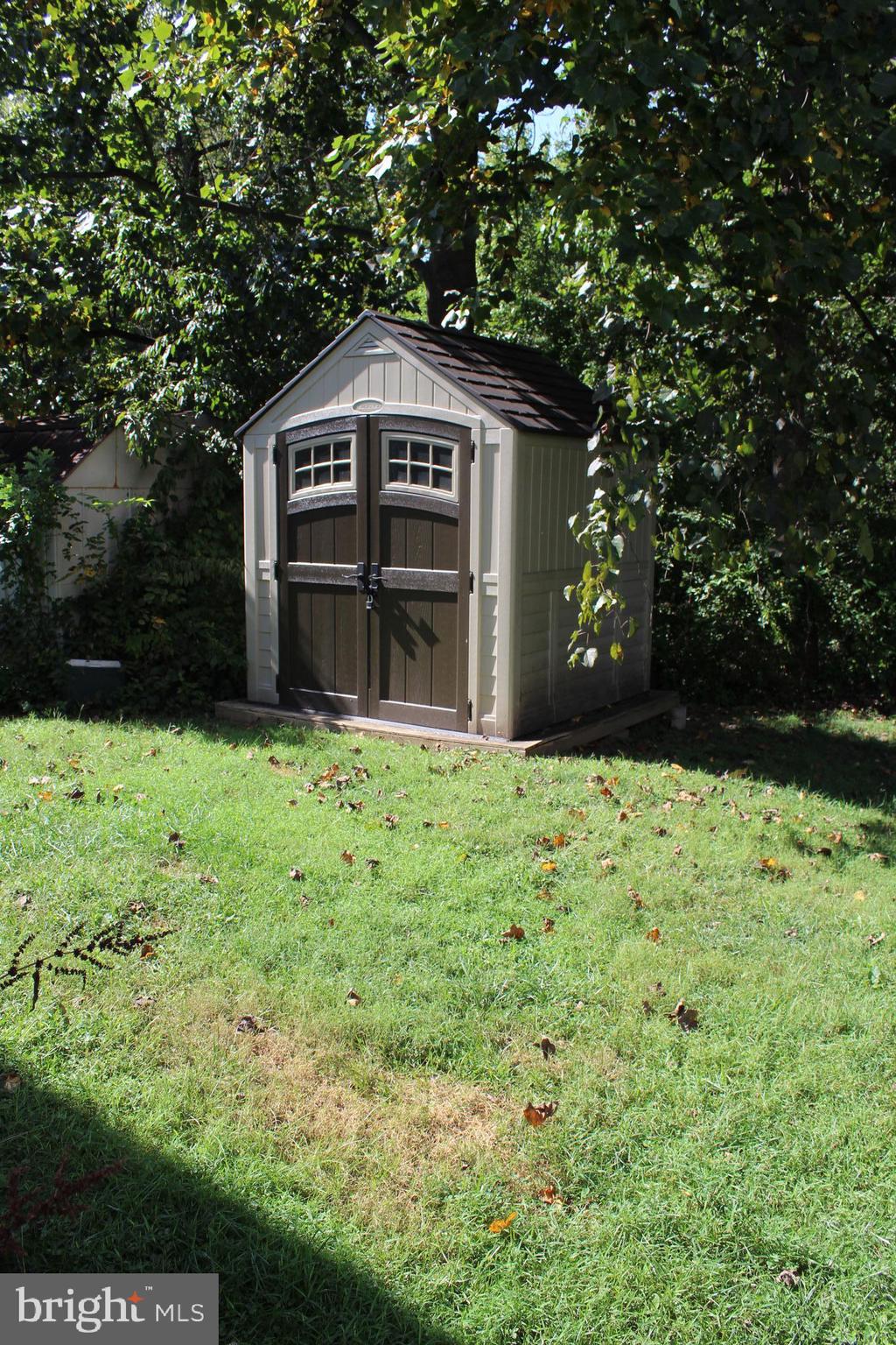 426 Harmon Road, Unit 2 Philadelphia, PA 19128 - Photo 3 of 13