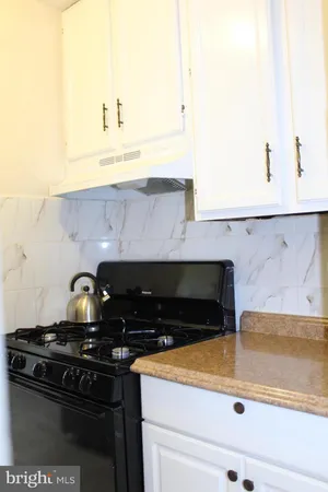 $1,750 | 426 Harmon Road, Unit 2, Philadelphia, PA 19128