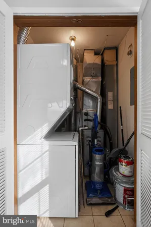 $1,750 | 426 Harmon Road, Unit 2, Philadelphia, PA 19128