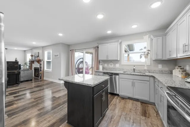 $2,350 | 772 Crestone Lane, Clarksville, TN 37042