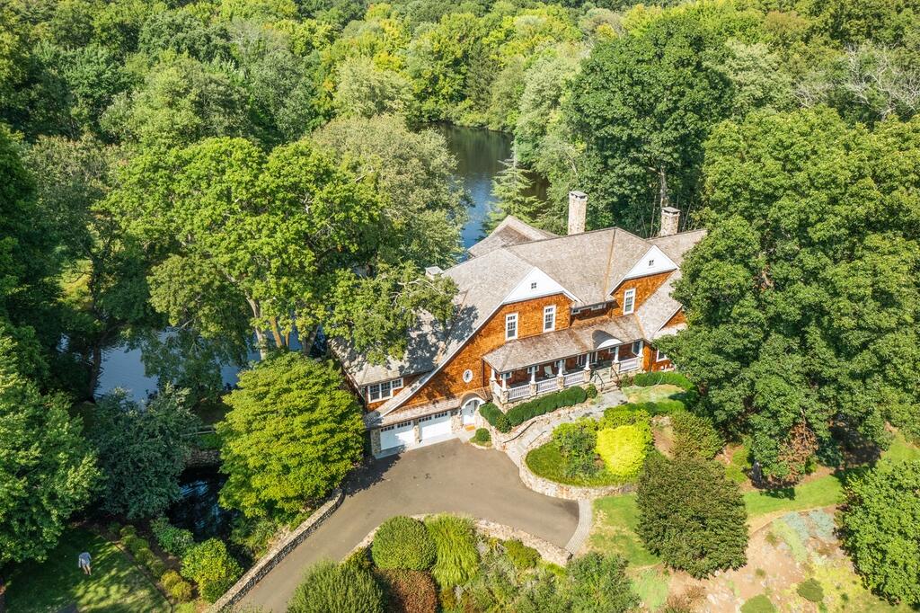 20 Driftway Lane Darien, CT 06820 - Photo 3 of 76 DJI_0106