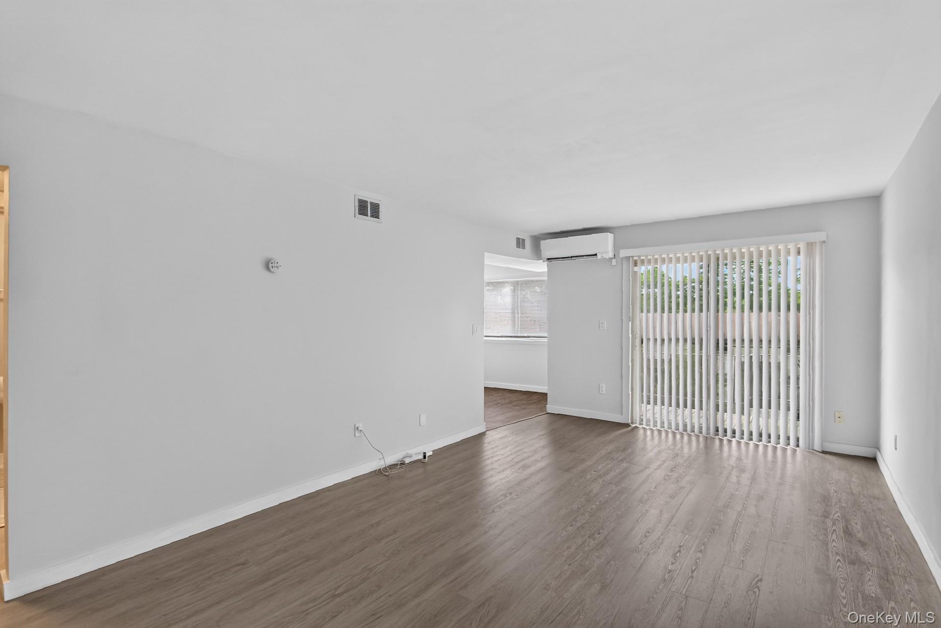 26 Cooper Road, Unit 414 Poughkeepsie, NY 12603 - Photo 8 of 24