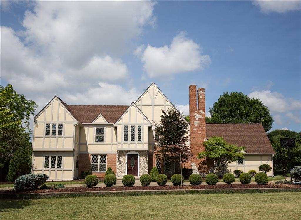 2032 Taylor Road Columbus, IN 47203 - Photo 1 of 23 Gallery Image 1