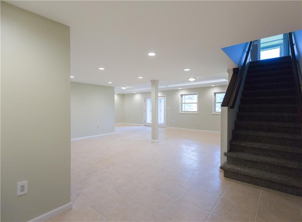 2032 Taylor Road Columbus, IN 47203 - Photo 18 of 23 Gallery Image 18