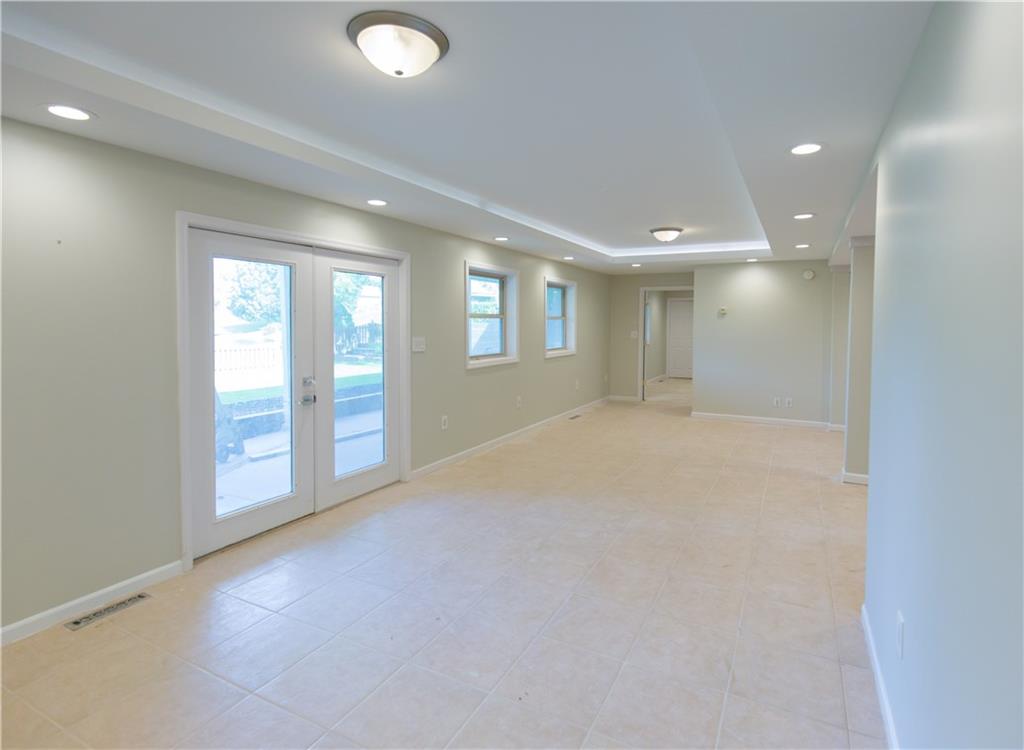 2032 Taylor Road Columbus, IN 47203 - Photo 19 of 23 Gallery Image 19