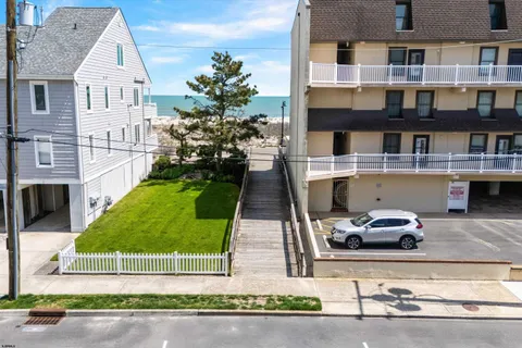 $745,000 | 23 39th Street, Unit B, Sea Isle City, NJ 08243